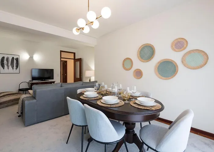 Lovelystay - Newly Decorated 2br Flat With Free Parking Apartamento Vila Nova de Gaia