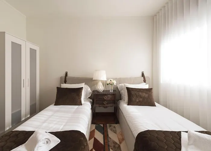 Lovelystay - Newly Decorated 2br Flat With Free Parking Vila Nova de Gaia