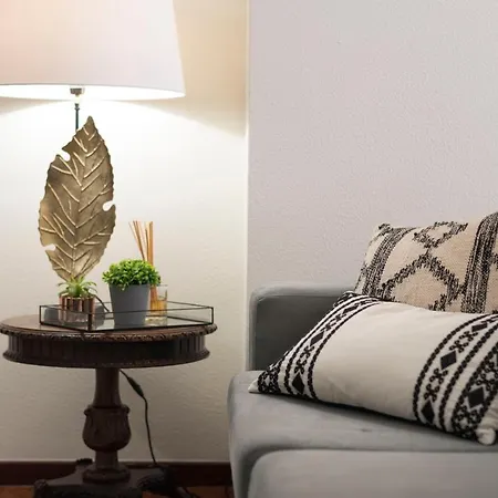 Lovelystay - Newly Decorated 2br Flat With Free Parking * Vila Nova de Gaia