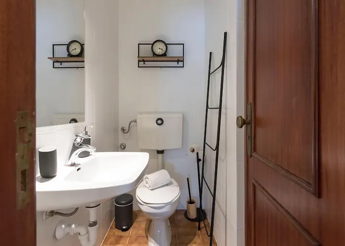 شقة Lovelystay - Newly Decorated 2br Flat With Free Parking