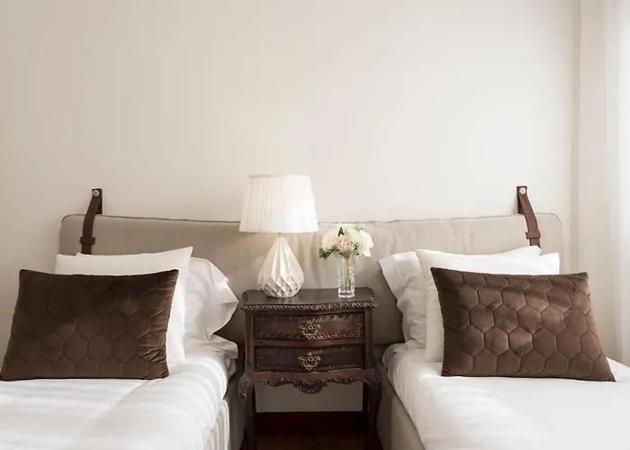 شقة Lovelystay - Newly Decorated 2br Flat With Free Parking فيلا نوفا دي غايا